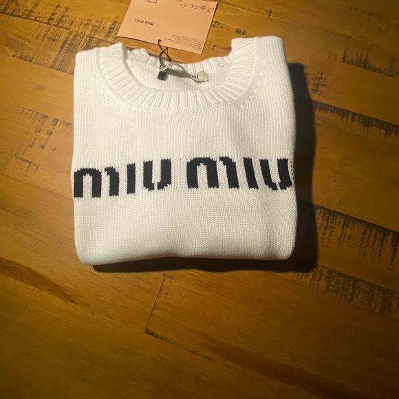 Miu Miu White Crew Neck Sweater - Picture 2 of 4